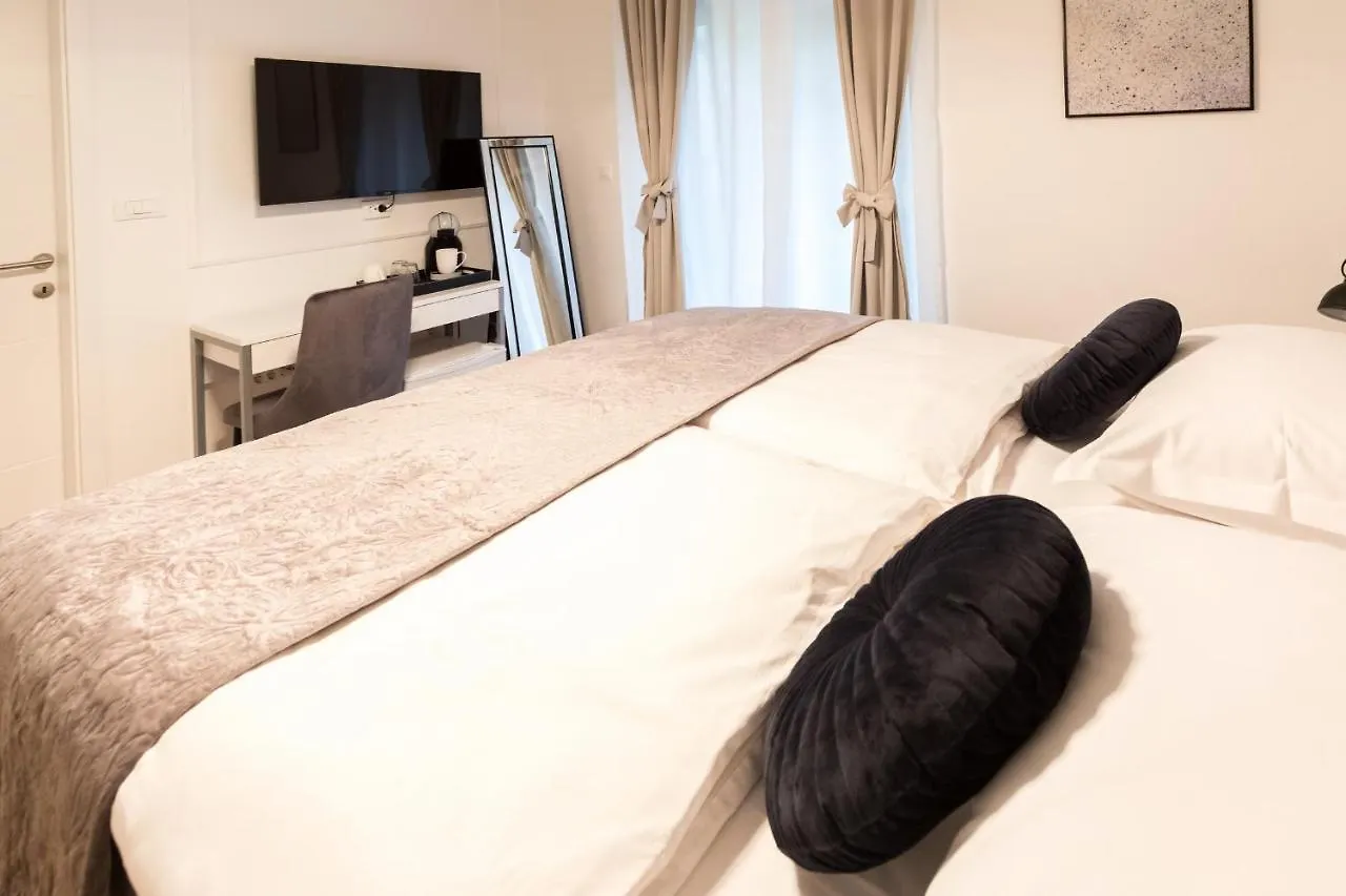 Luxury Rooms With Balcony Zadar