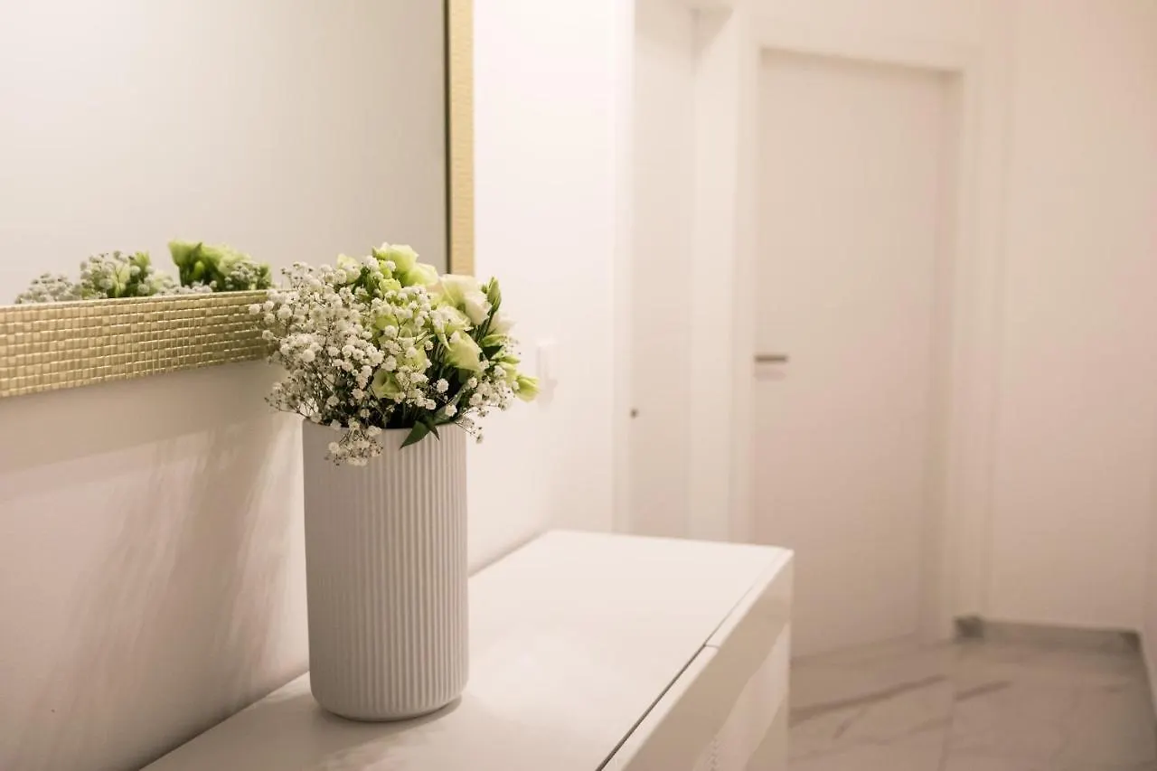 Luxury Rooms With Balcony Zadar Croácia