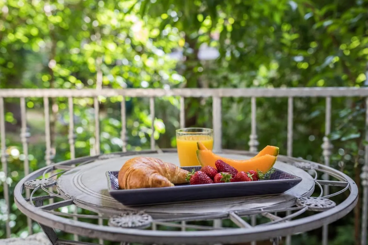 Alojamento de Acomodação e Pequeno-almoço Luxury Rooms With Balcony Zadar